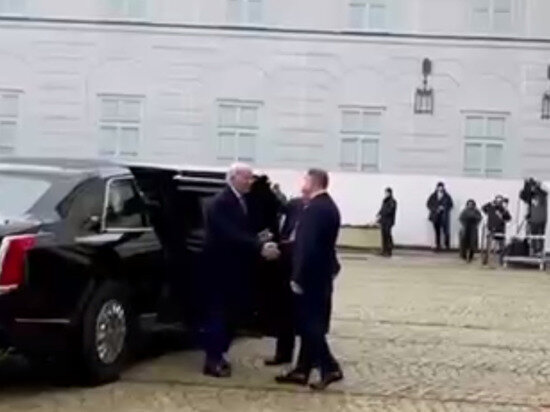     Встреча Байдена и Дуды, кадр видео источник: соцсети