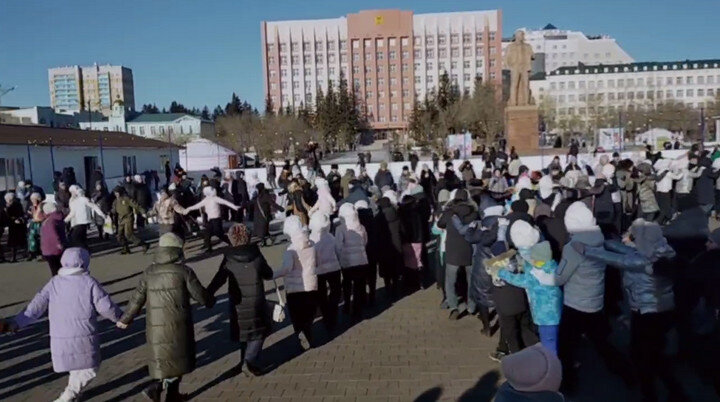 ТРАДИЦИОННЫЙ ЁХОР. ФОТО: КАДР ВИДЕО МИНКУЛЬТУРЫ ЗАБАЙКАЛЬЯ.