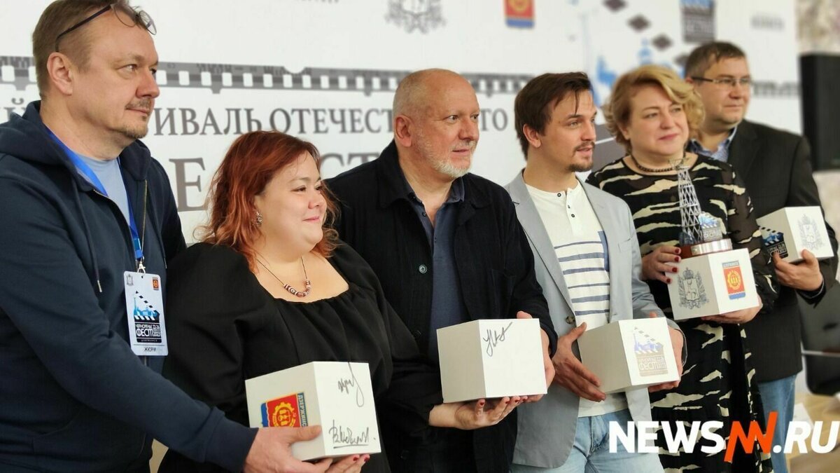     22 февраля в дзержинском ДК Химиков прошло торжественное открытие фестиваля отечественного кино «Черноречье Фест», сообщил корреспондент NewsNN.