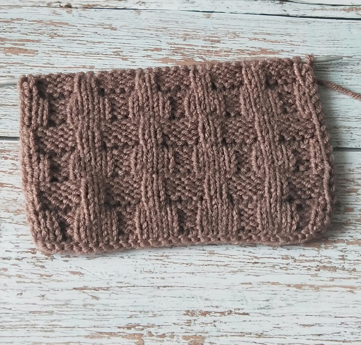 Резинка с чередованием петель