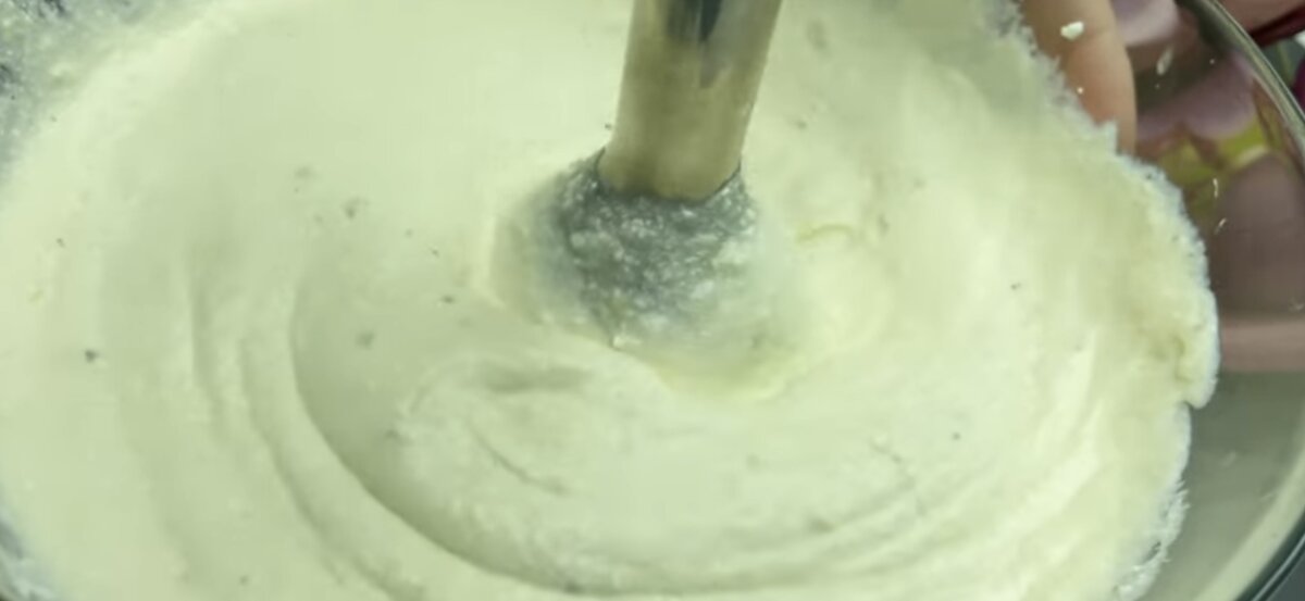 «Без муки, сахара, духовки и за 10 минут работы»: нежнейший творожный десерт (ну очень вкусный, и готовится легко)