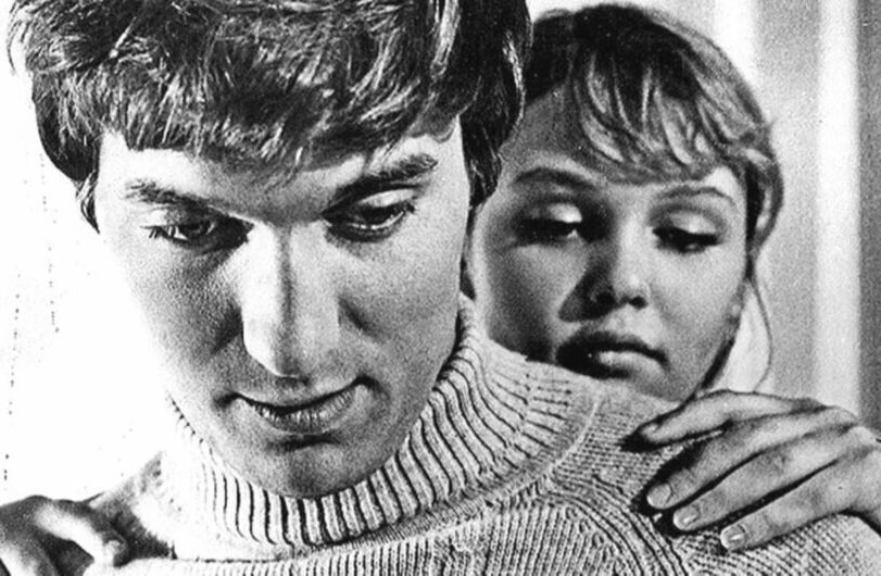 Кадр из фильма «Городской романс» (1970).  https://ru.spbtv.com/ru-RU/