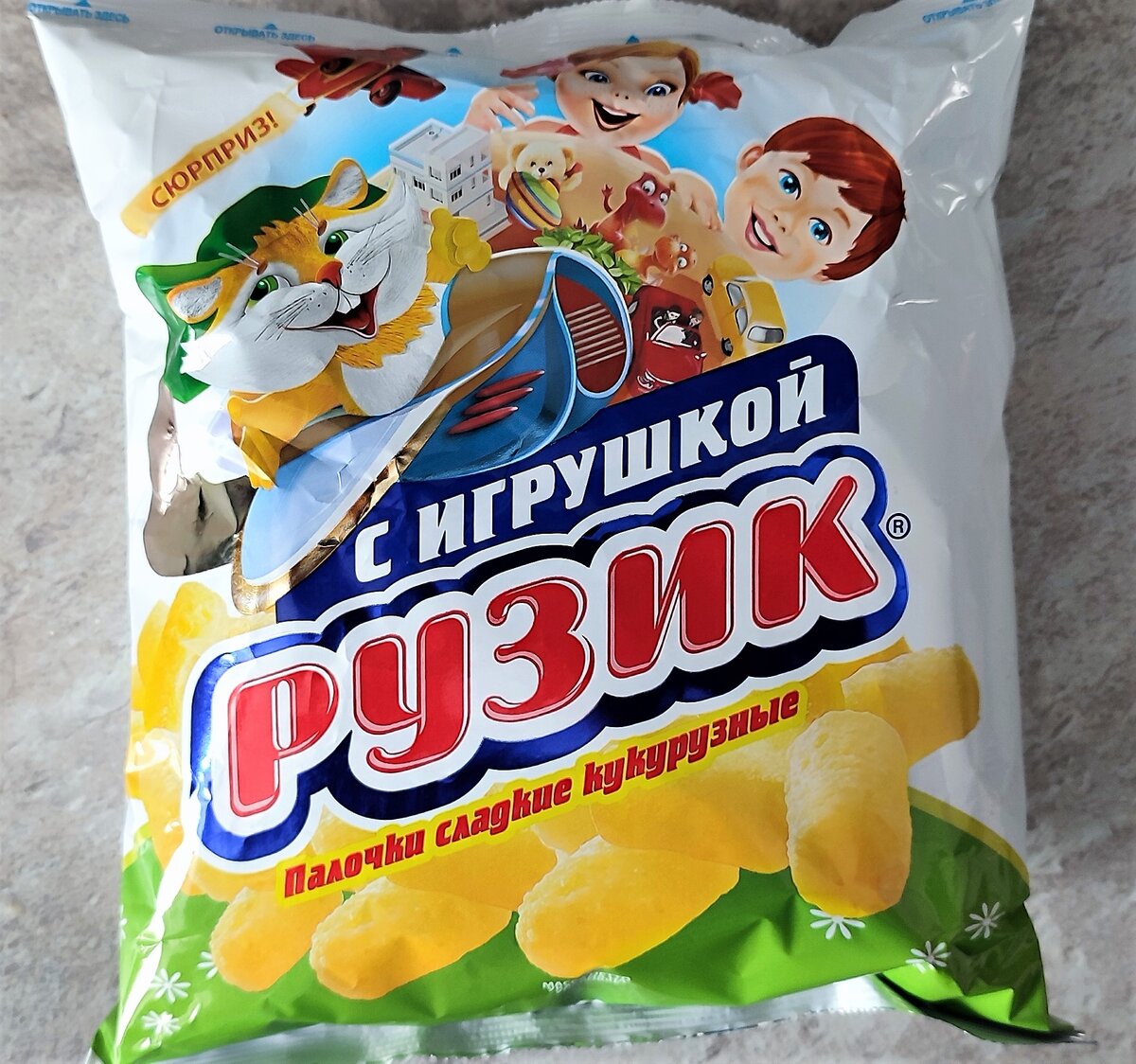 Кукурузные палочки с игрушкой 