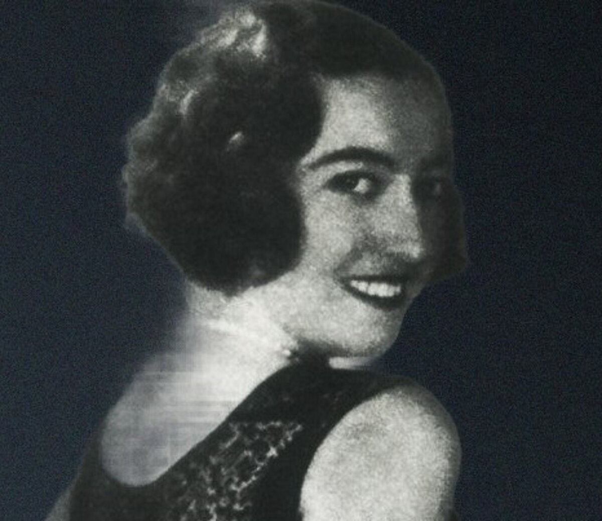 Квятковская, Фаина Марковна (Фанни Гордон) (1914-1991) - советский и польский композитор, пианистка, автор песни "У самовара". 