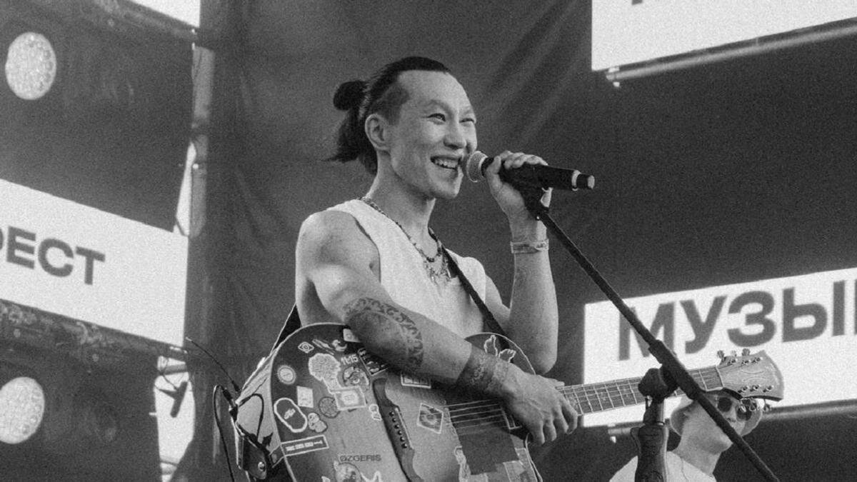    Darkhan Juzz:instagram.com/d.juzz