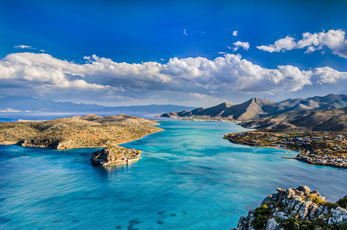 Большие острова средиземного моря. Остров Крит Элунда. Элунда Крит Спиналонга. Греческий остров Крит. Остров Крит Греция море.