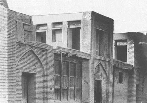 отчий дом в Казвине