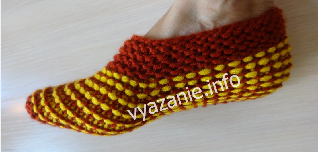 Носки с узором "золотые рыбки".