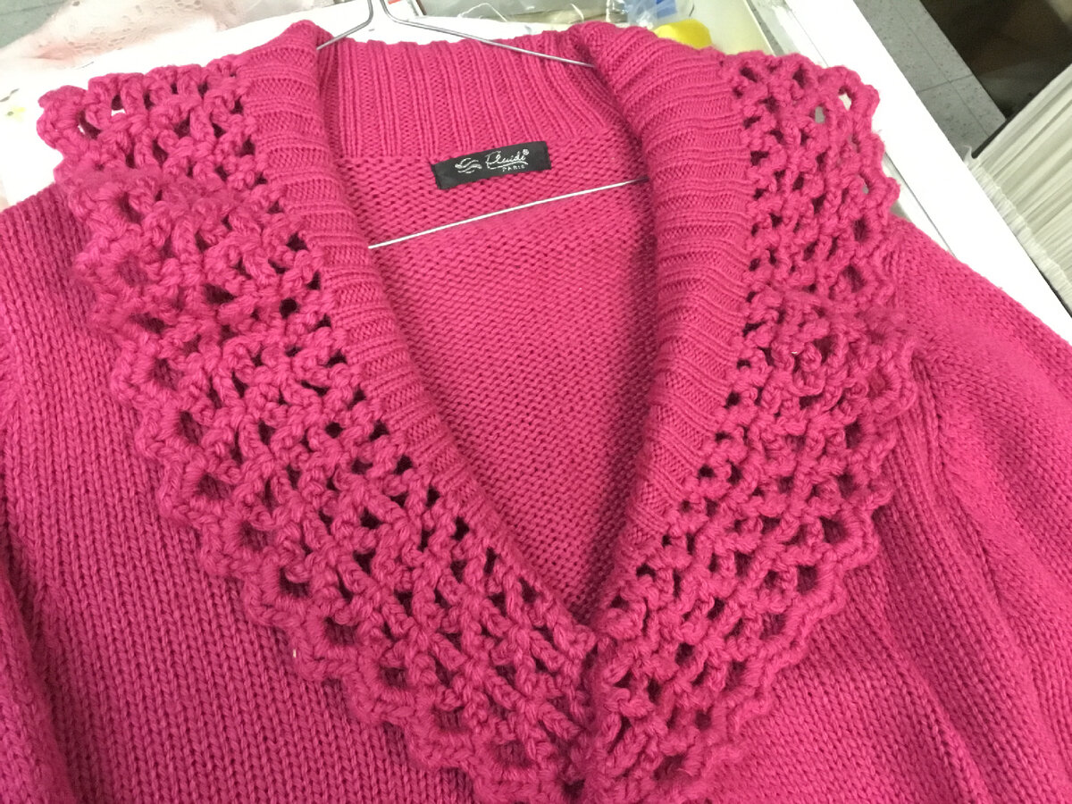 Декорирована крючком вручную… 