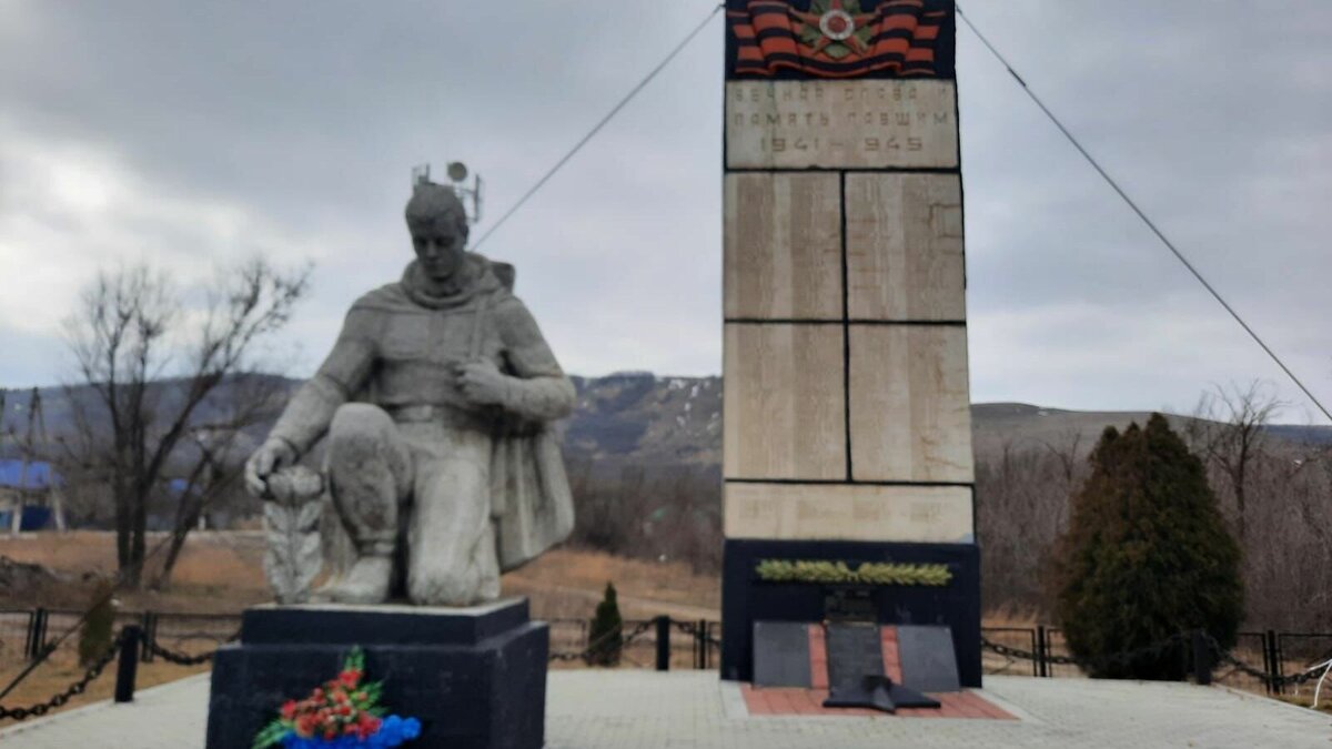     В Андроповском муниципальном округе выявлены девять бесхозных памятников Великой Отечественной войны, сообщает прокуратура Ставропольского края.