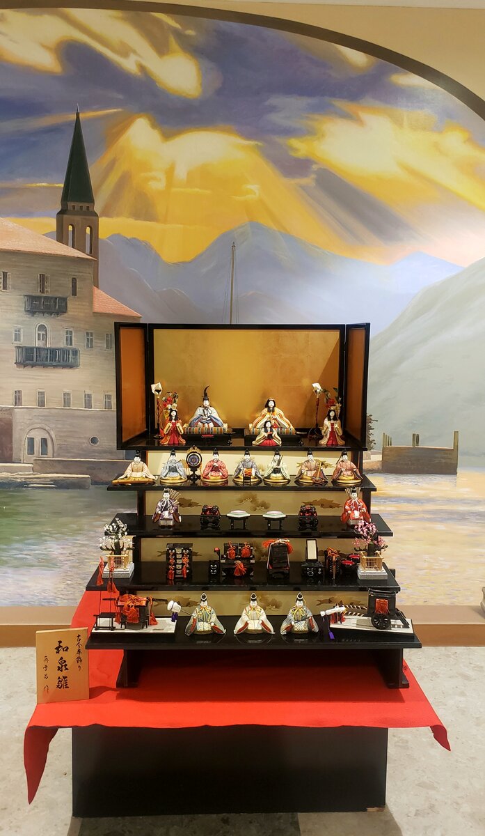 Так обычно наряжают у нас на работе 