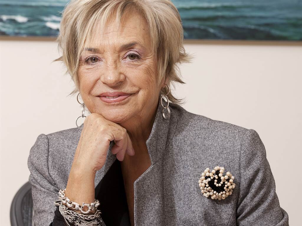 Росалия Мера - первая жена Амансио.