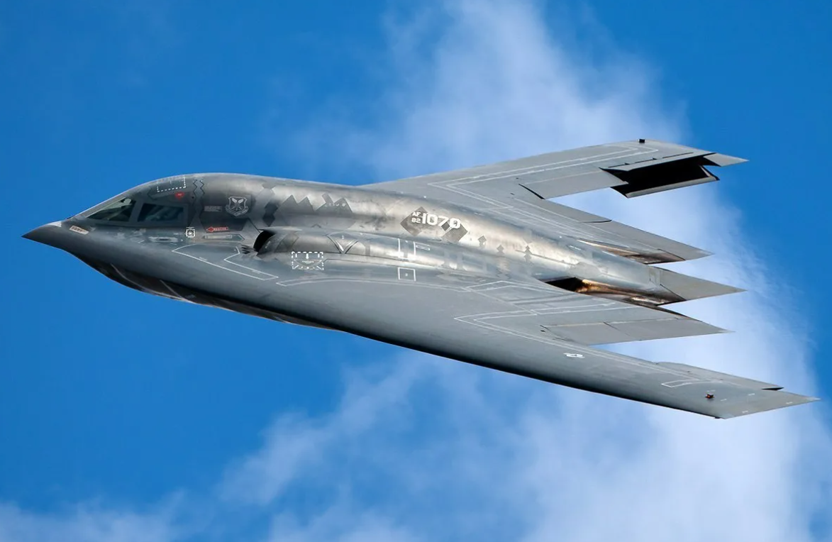 B-2 spirit stealth bomber. 2к32 дева самоходный минометный комплекс. 406-мм самоходная пушка 2а3 конденсатор-2п. сау 2а3 конденсатор-2п. Northrop grumman b-2 spirit.