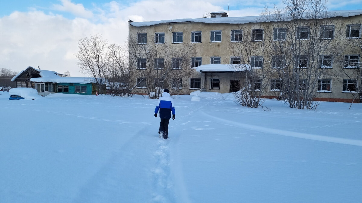 Здание казармы Аэродрома Ленино