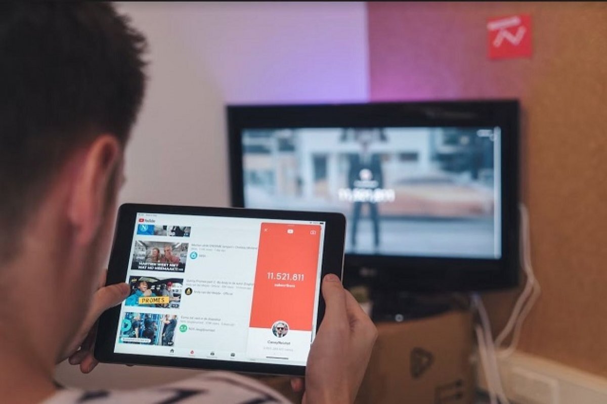    Суд обязал авиакомпанию выплатить компенсацию петербуржцу за рассылку спама