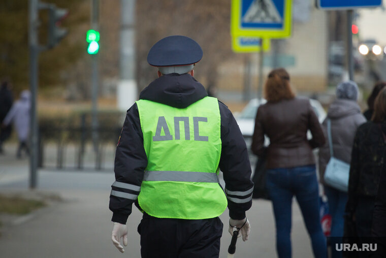   По предварительным данным, автобус помешал движению иномарки