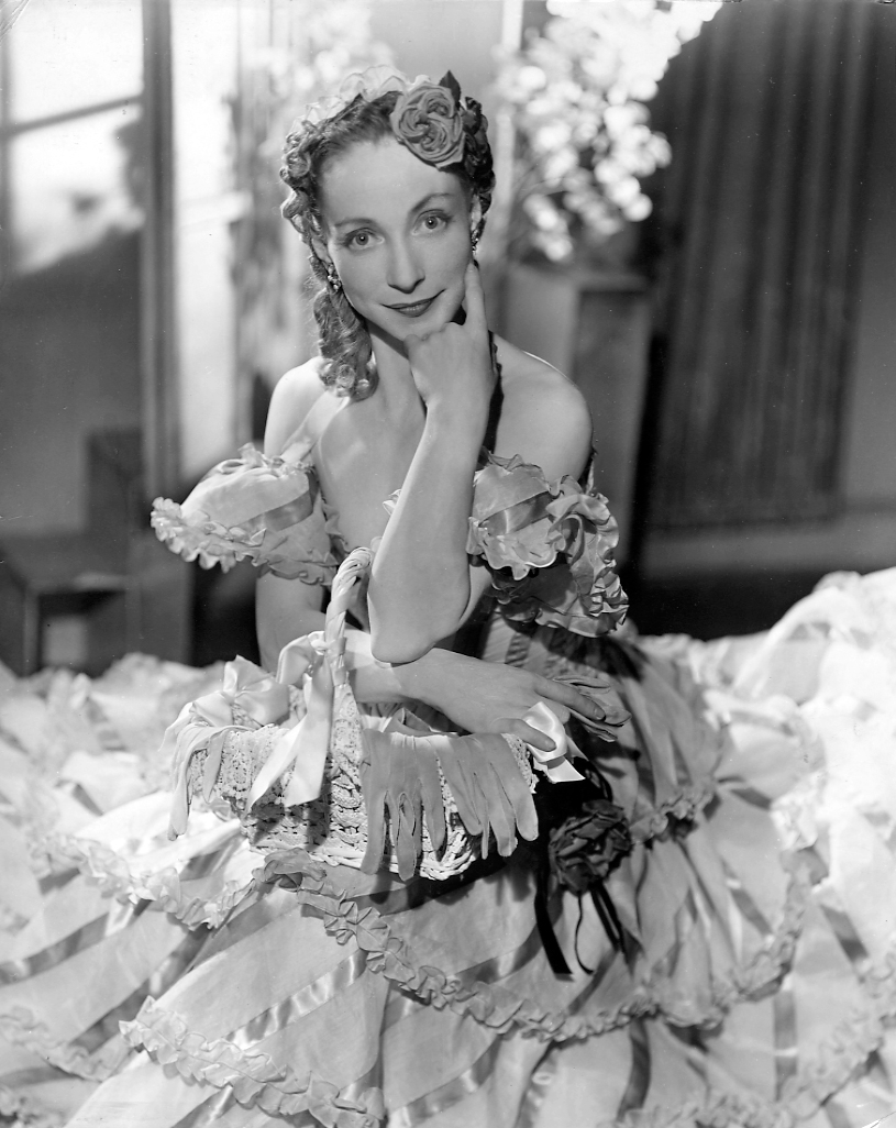 Мона Инглсби