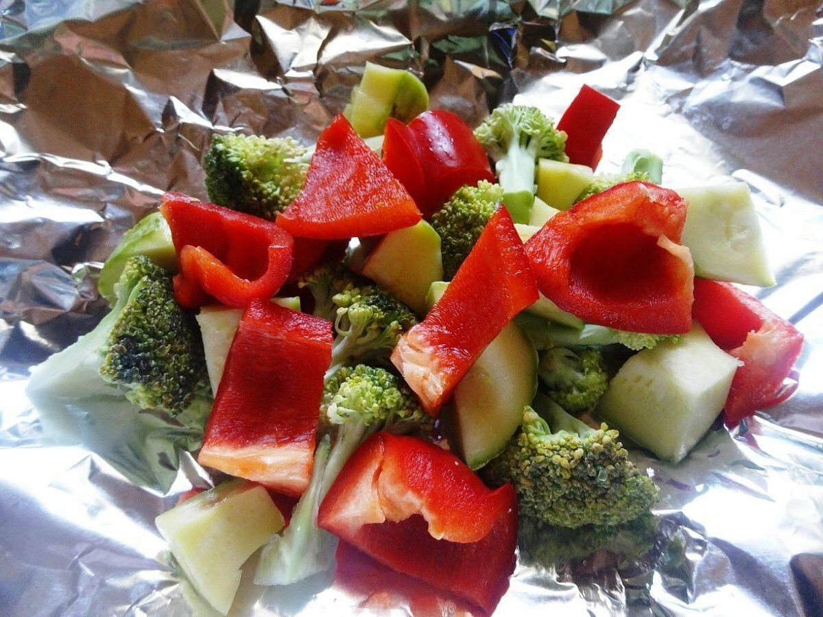 Овощная подушка для запекания горбуши с апельсинами