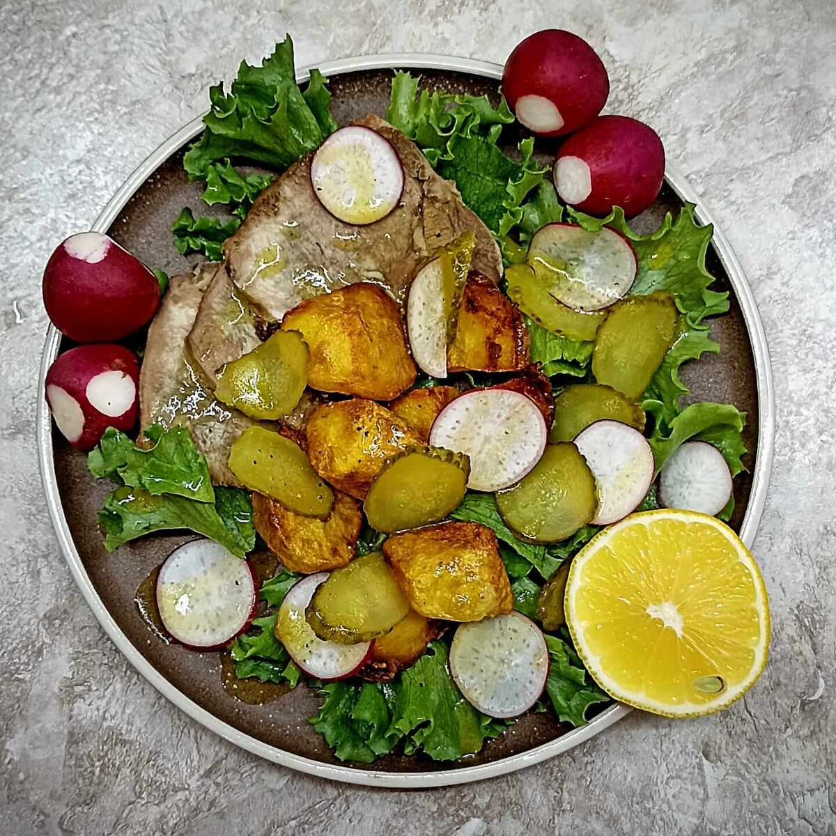 Немецкий картофельный салат. Рецепт немецкого салата с заправкой и говяжьим языком