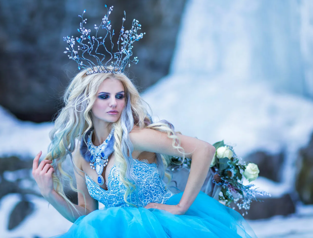 не обязательно при этом переодеваться в засаленный халат, чтобы напомнить: с***са не будет. Оставайтесь красивой и недоступной!