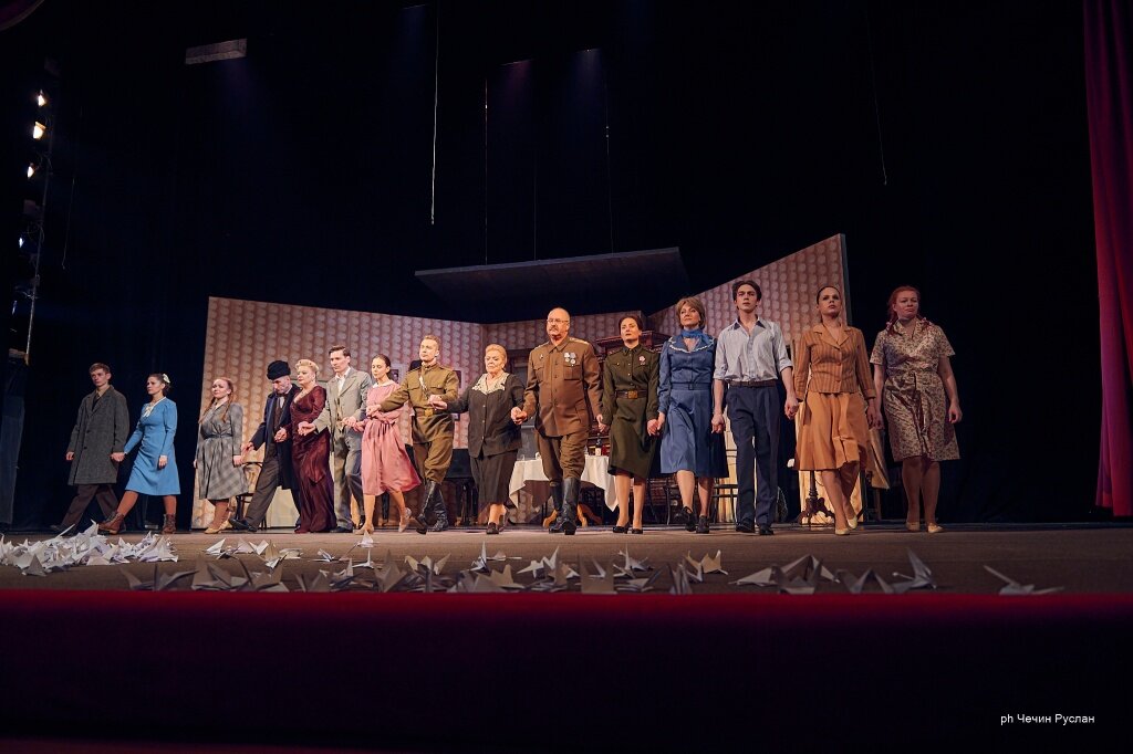 В Твери театр драмы вернул на сцену спектакль «Вечно живые»