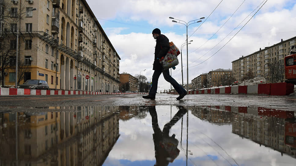    Фото: Александр Казаков / Коммерсантъ