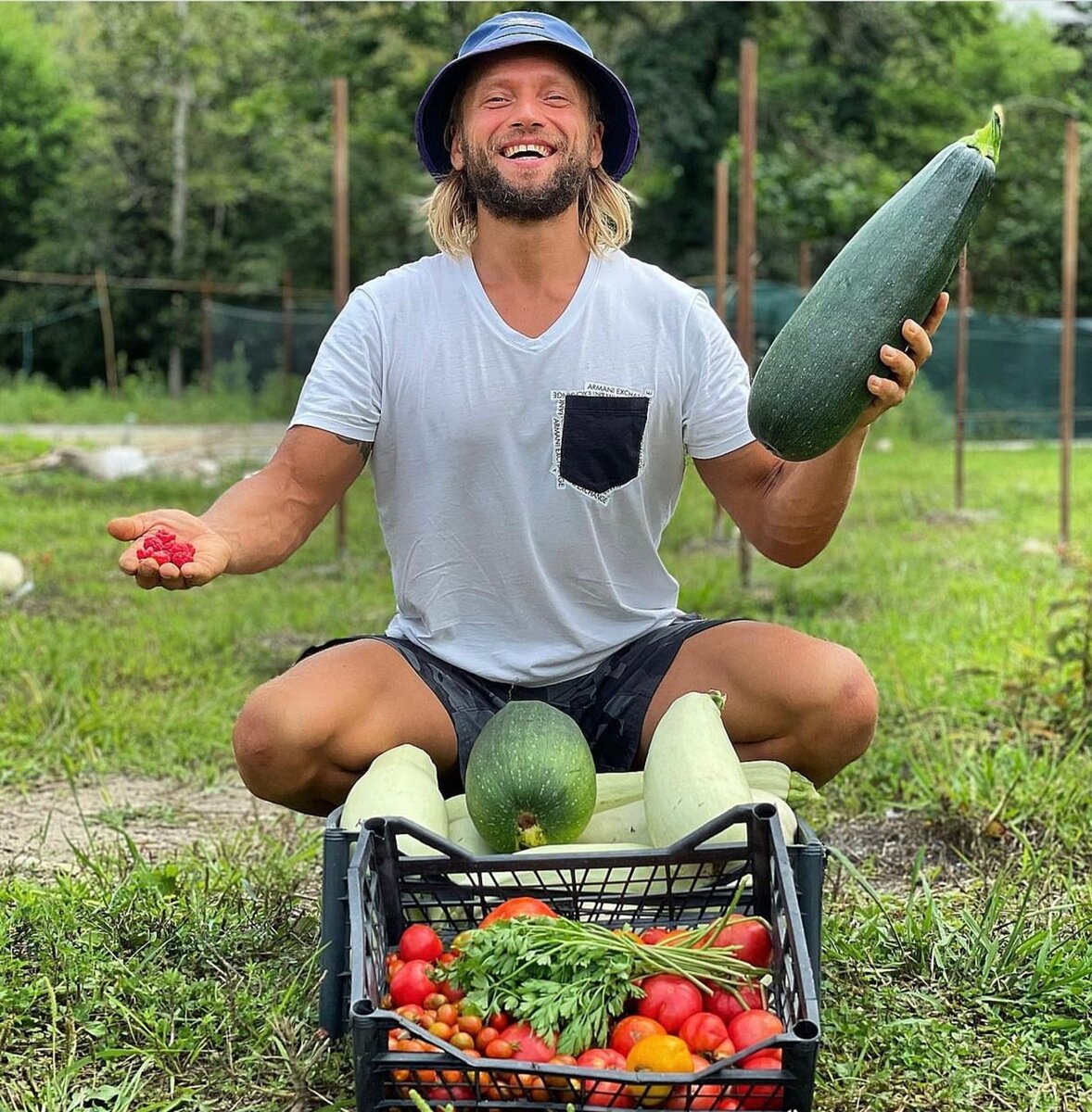    Блогер-сыроед Максим Лютый Фото: Инстаграм (запрещен в РФ) @yarilo_drug2