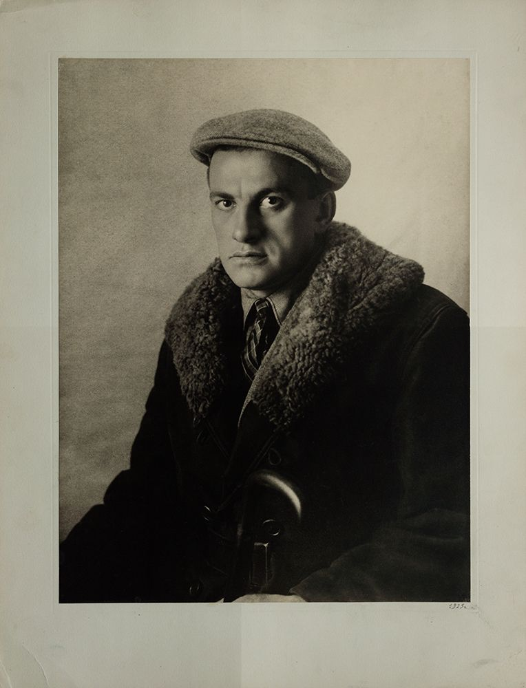 маяковский владимир владимирович (19(07). сергей есенин портрет. михаил аркадьевич светлов. 04. владислав ходасевич (1886–1939).