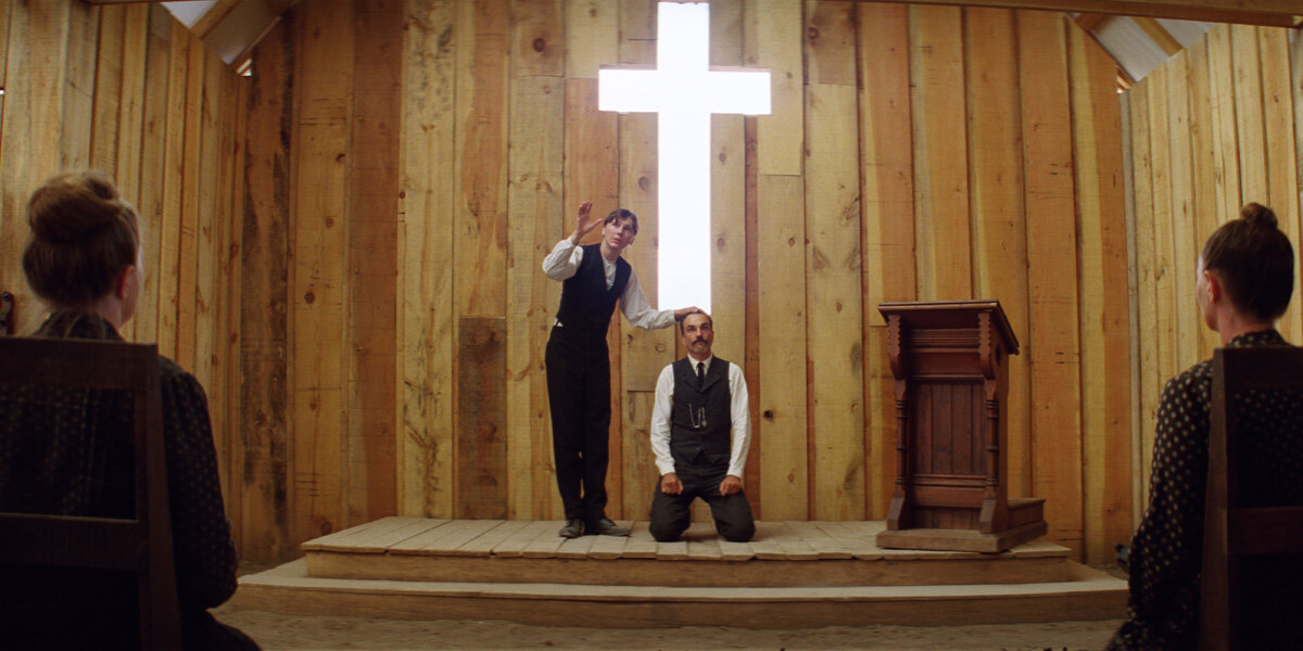 Кадр из фильма «Нефть» (2007)