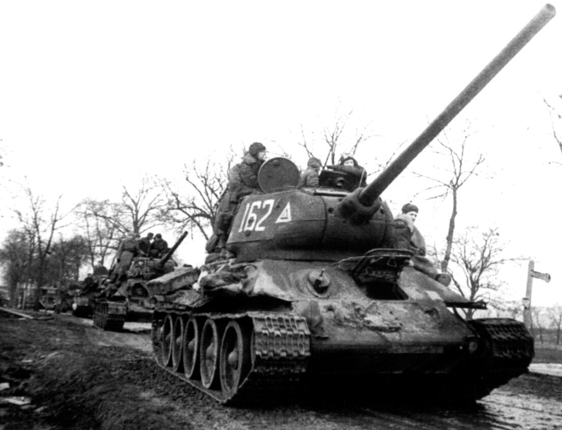Б 1 174. Т-34-85 9-Й гв.танковый корпус. Танк т-34-85. Т 34 85 ВОВ. Т 34 85 обр 1944.