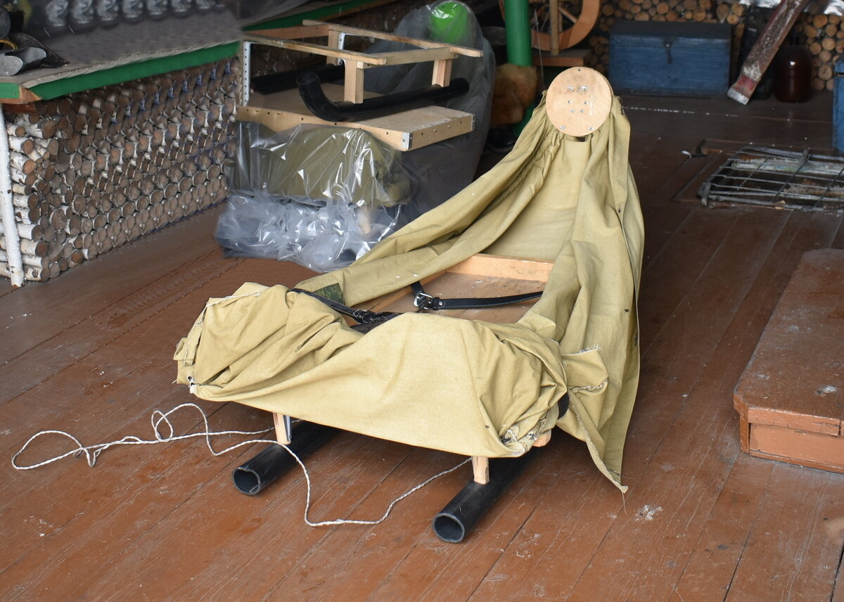 Благодаря своим размерам палатка для зимней рыбалки легко помещается в салоне автомобиля.