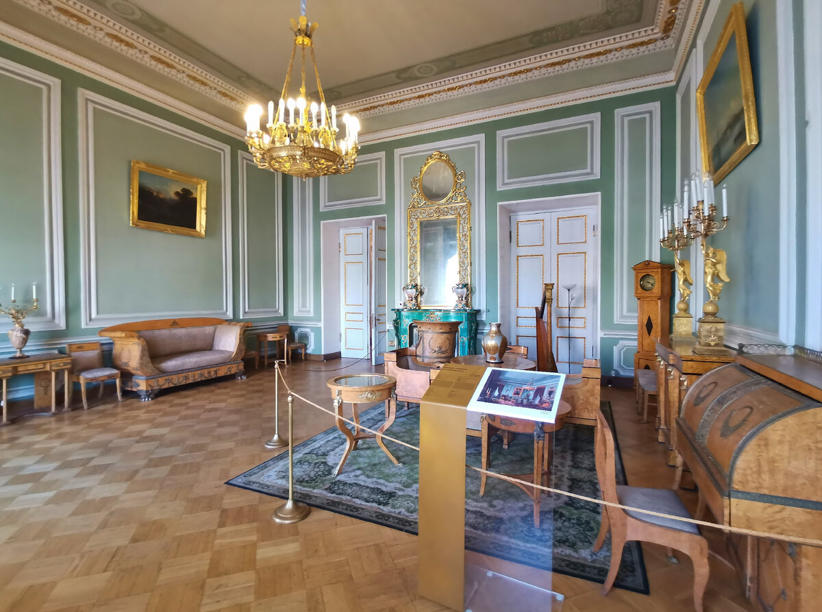 Зеленая гостиная. Фото автора.