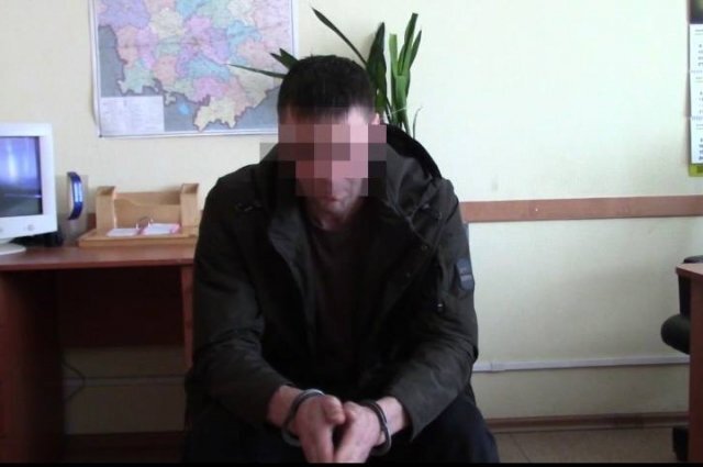    Мотив преступления задержанный назвать не смог, соседей убивал, находясь в состоянии наркотического опьянения.