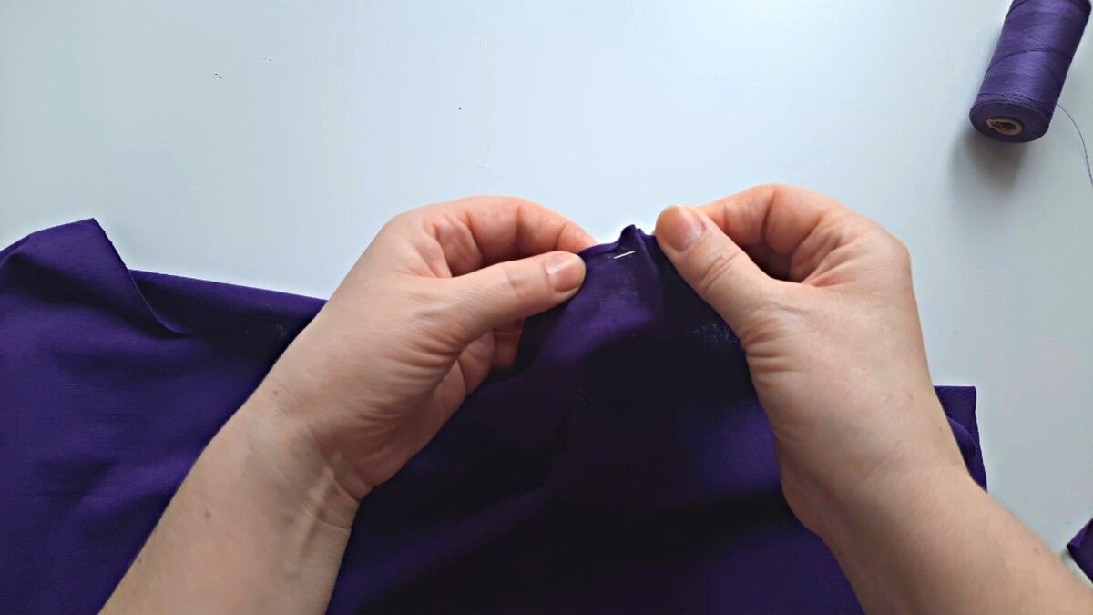 Листайте фотографии вправо