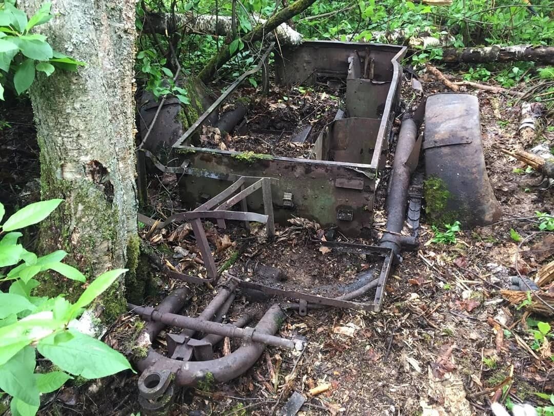 Таким прицеп был найден на месте уничтожения.