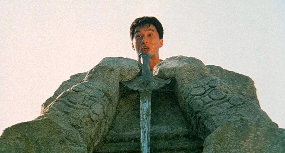 Джеки в качестве авантюриста вполне себе неплохо воспринимается