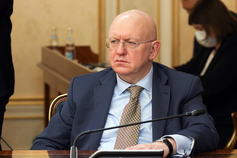    Василий Небензя заявил, что попадание оружия в руки преступников подтверждается фактами