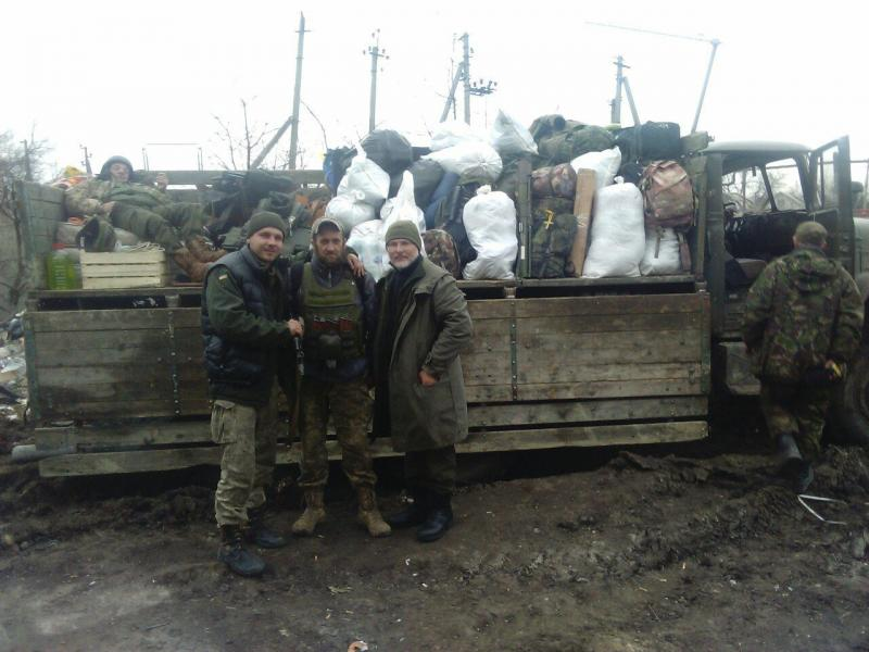 Украинские мародеры ВСУ. Украинские мародеры на Донбассе.