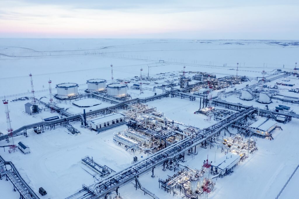    На Тазовском месторождении в ЯНАО углеводороды добывают из-под толщи вечной мерзлоты. Анна Послянова