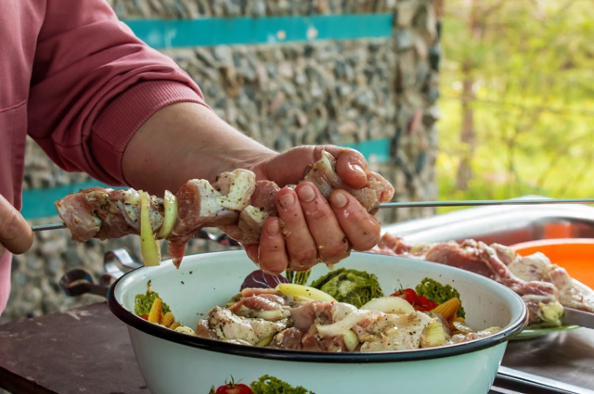    Без уксуса и майонеза. Какой маринад для шашлыка — самый вредный