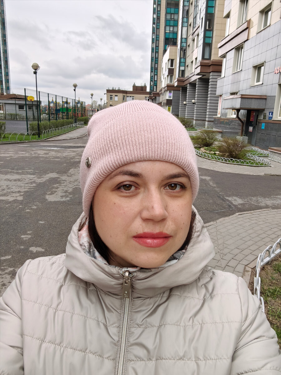 Почему я такая смешная на селфи?)))