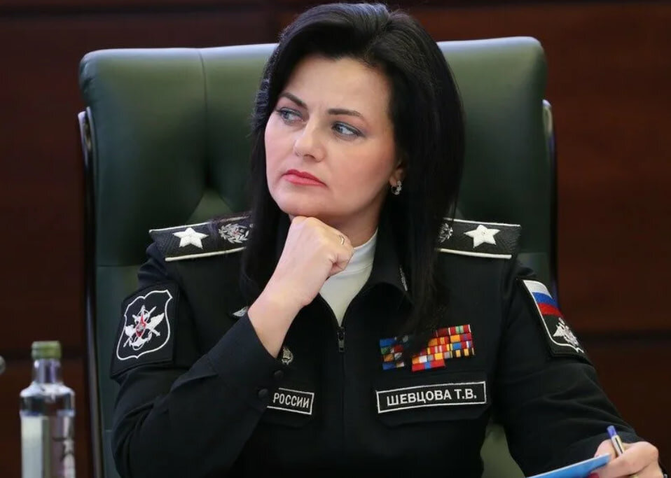 "Как можно девушке в 26 лет получить звание Генерала?" - Шойгу знает