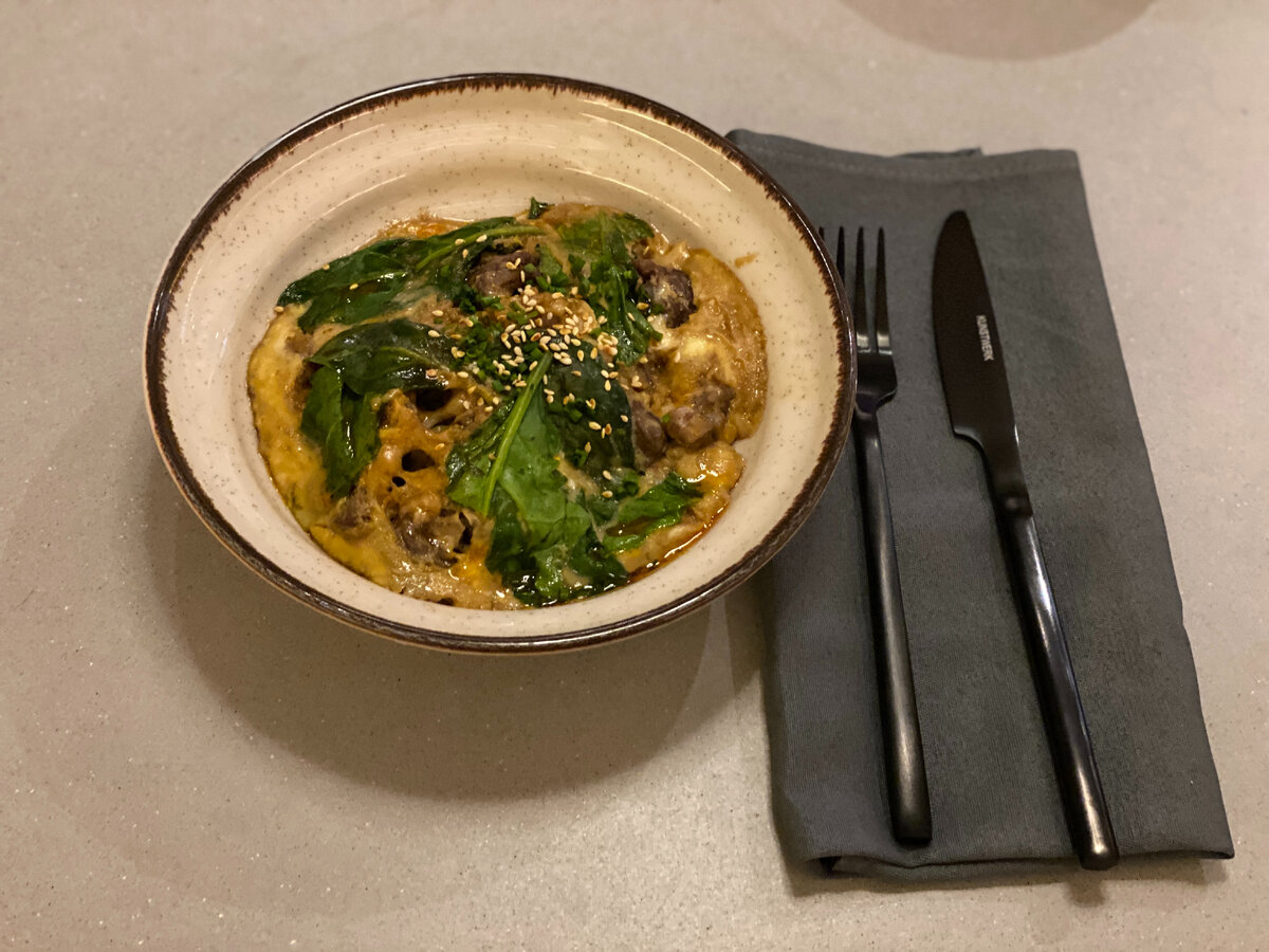 Оякодон с говядиной, 760 р.