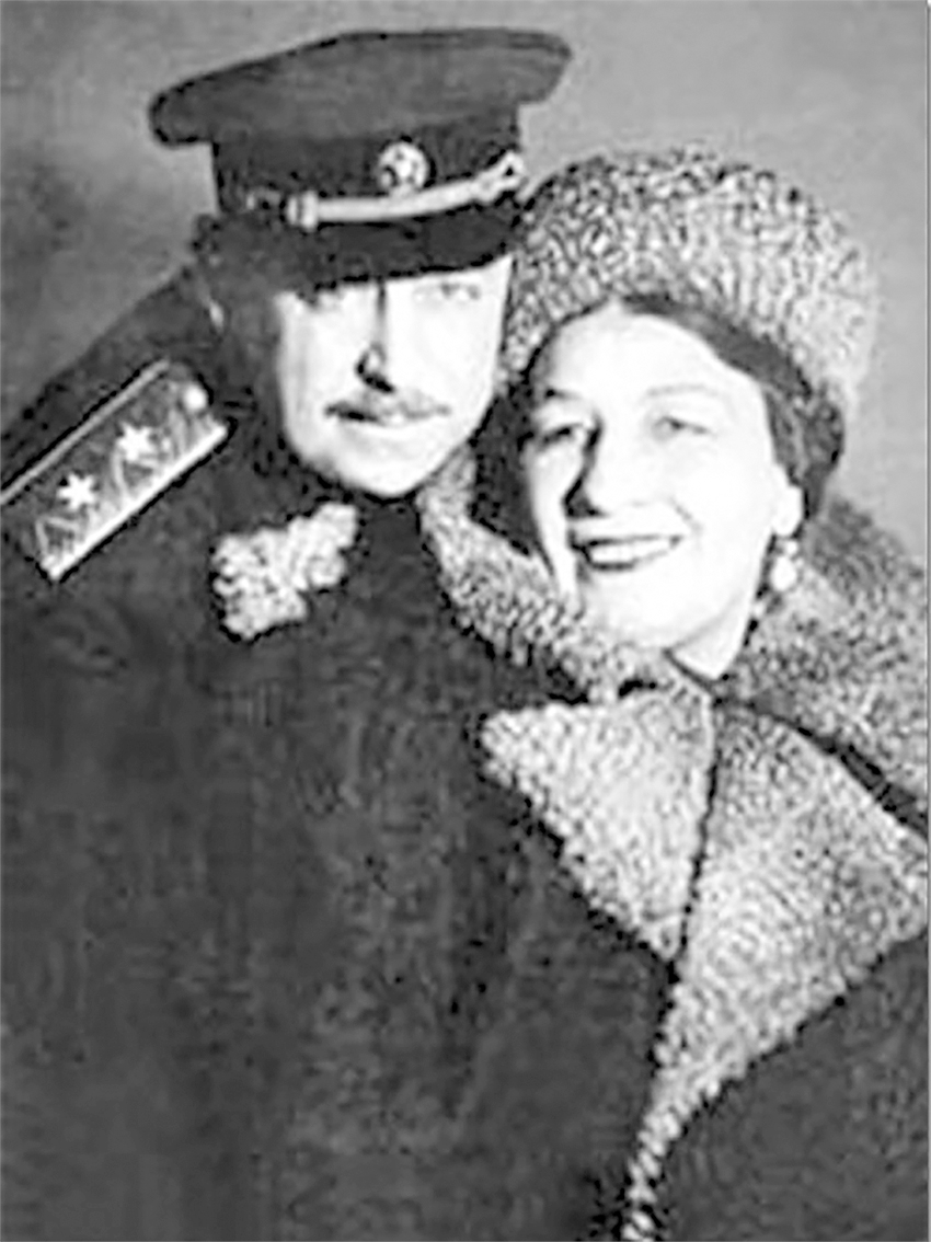Л. Русланова и В. Крюков. 1940-е годы. Фотография из открытых источников