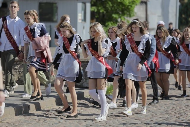    Как в школах Белгородской области будут проходить последние звонки?