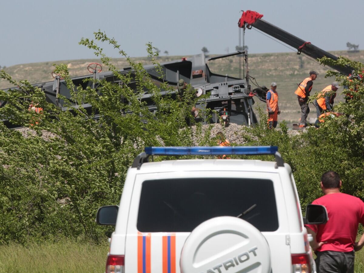    Вагоны с зерном сошли с рельсов в Симферопольском районе Крыма© РИА Новости / Макс Ветров