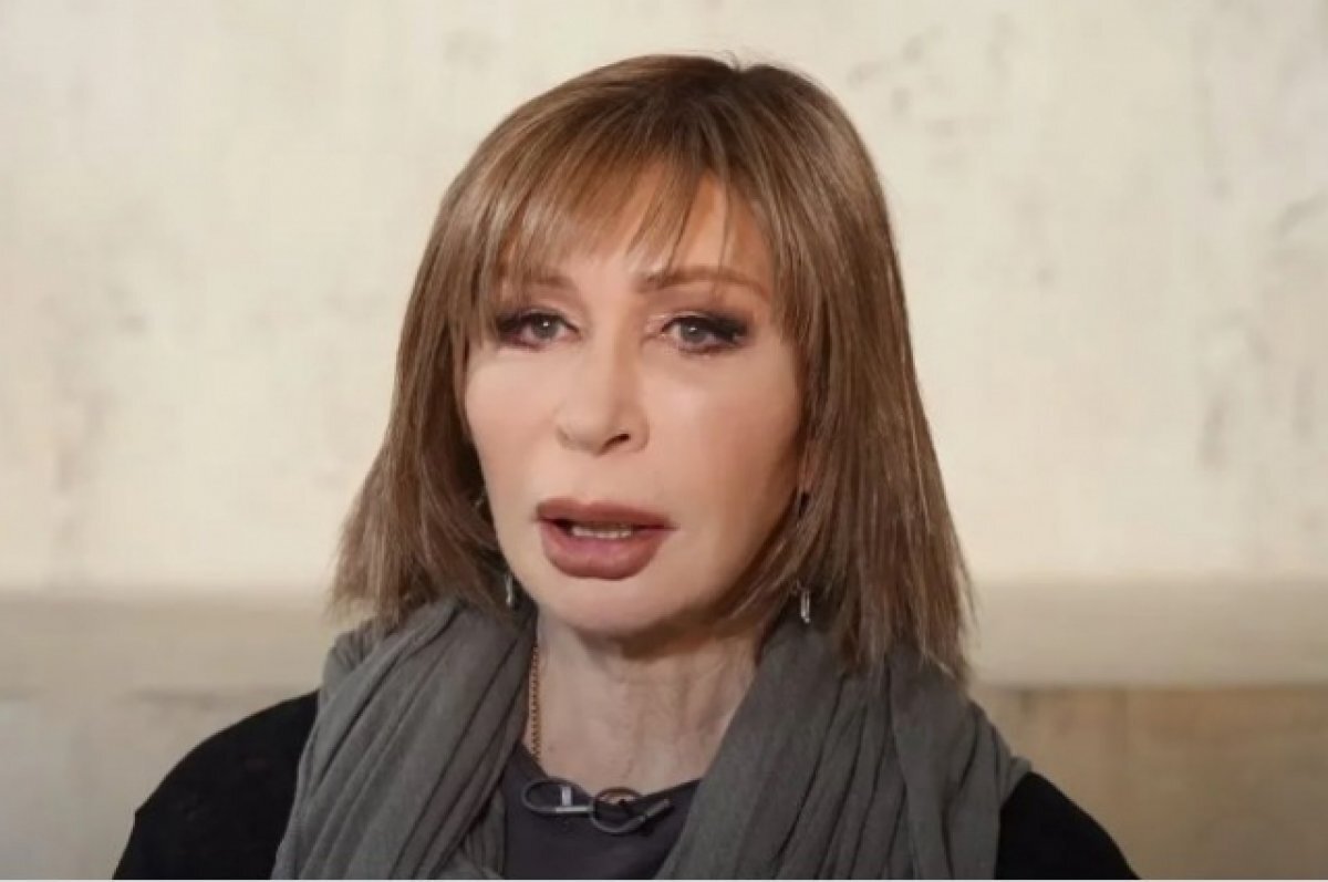    Актриса Татьяна Васильева назвала глупостью отъезд Пугачевой из России