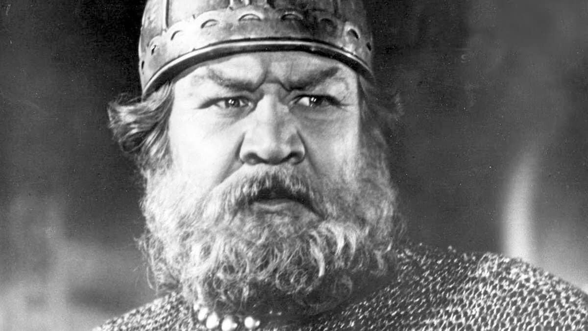 Илья Муромец. Кадр из одноименного фильма 1956 года выпуска