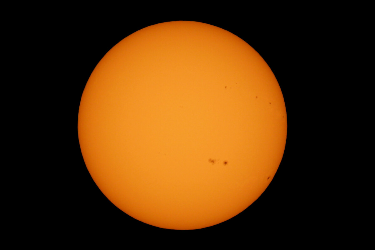 Солнце днём 29 мая 2023 года, фото автора