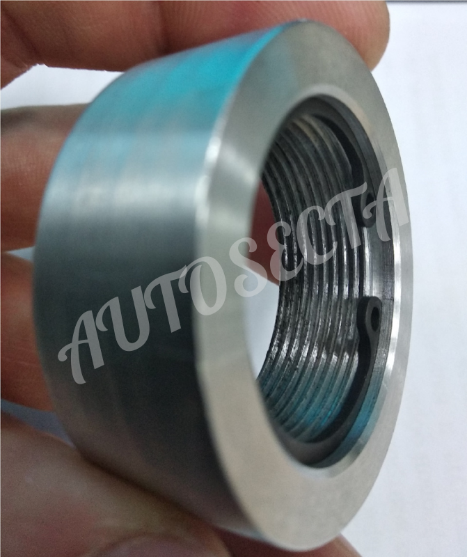 кольцо из алюминия, в котором нарезана резьба и которое приваривается к самому рычагу